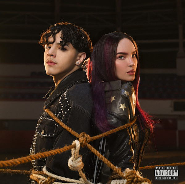 Belinda y Xavi mirame feliz