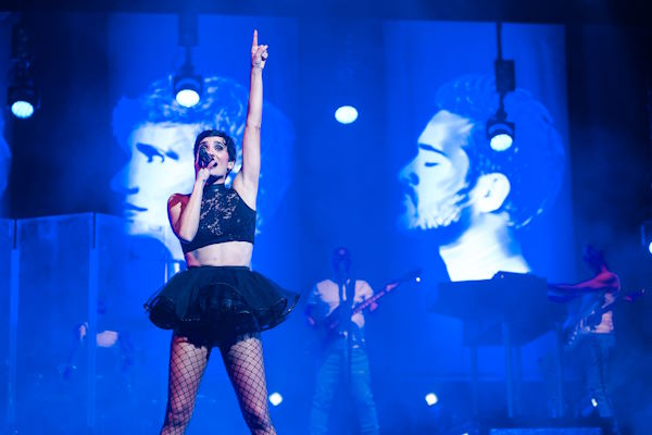 gira hija de la luna 4