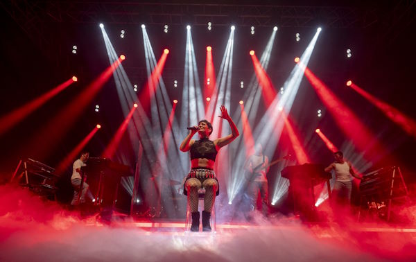 gira hija de la luna 9